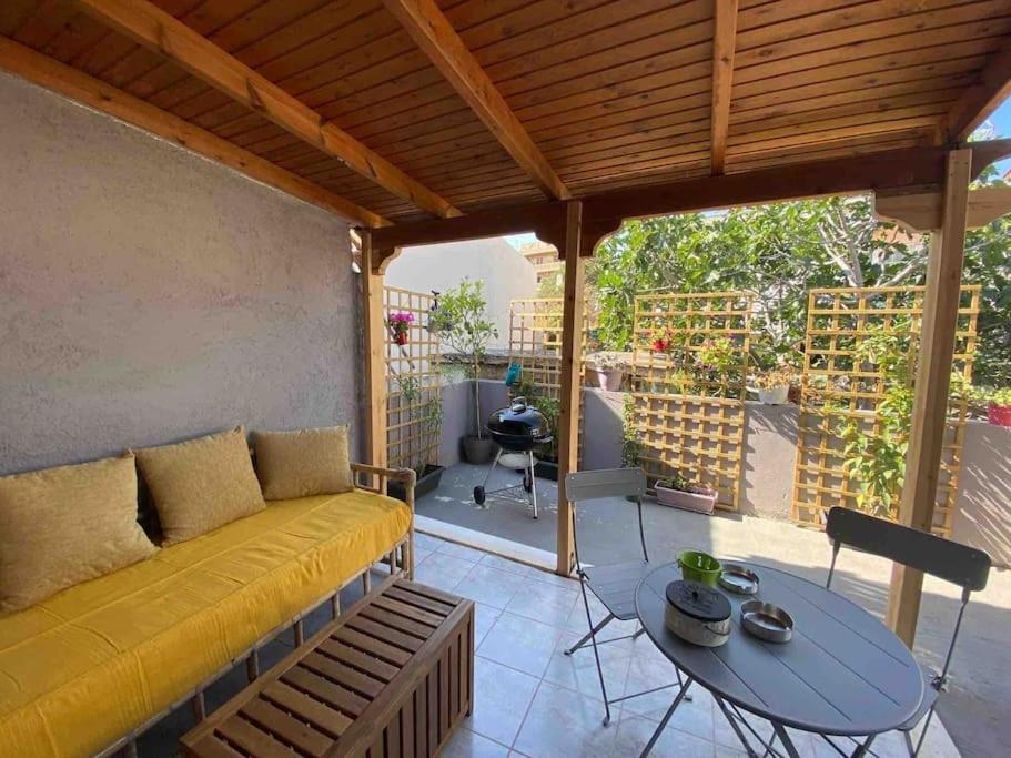 New! Flower Patio House 2 Bdr - Bbq - Wash Machine Λαύριο Εξωτερικό φωτογραφία